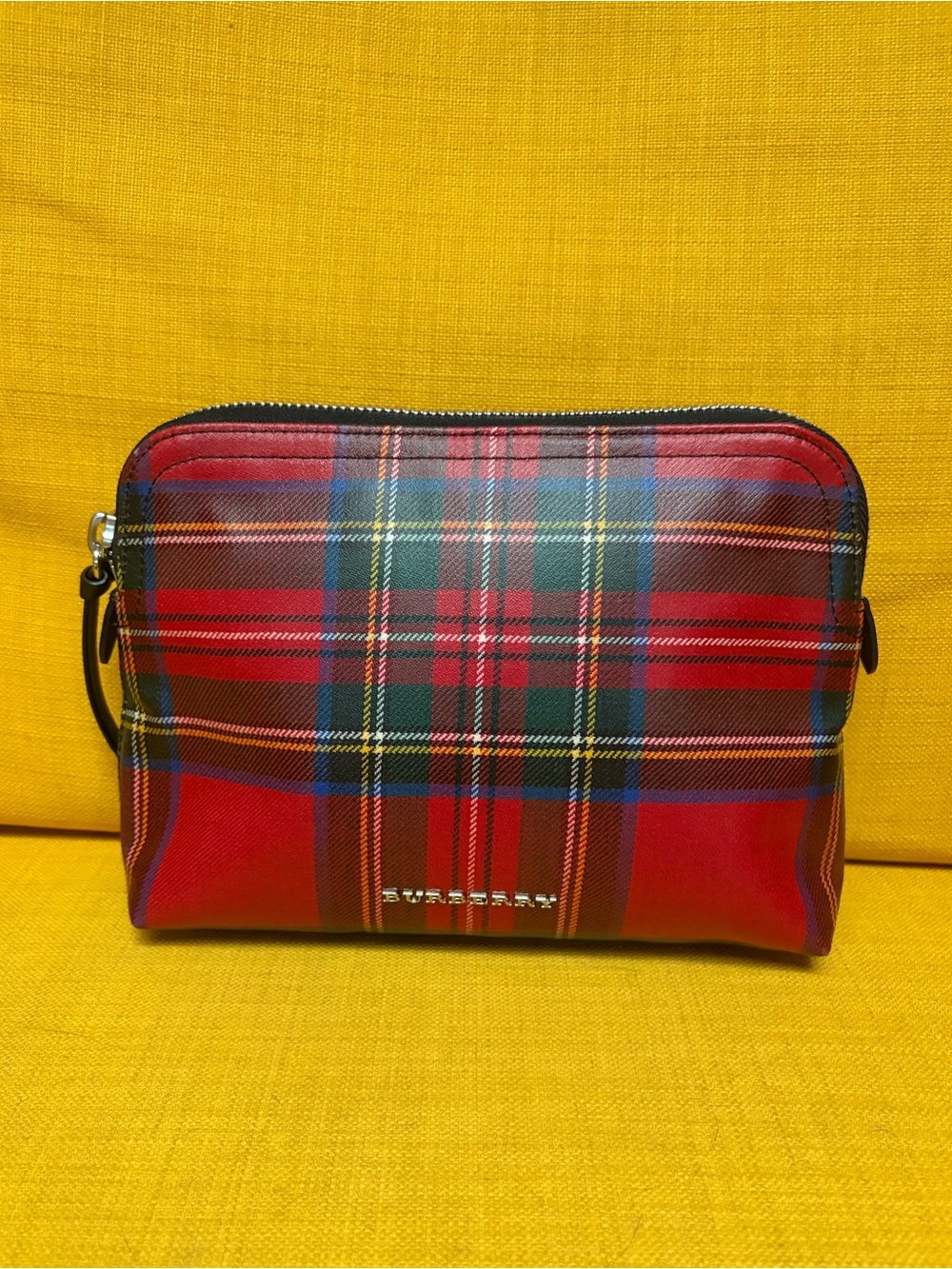 GUC Burberry Tartan Plaid Coated Canvas Accessories Pouch